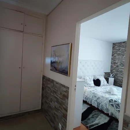 Casa Da Pedra Holiday home *
